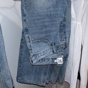 Princess Polly Crossover Straight Leg Jeans Light Wash